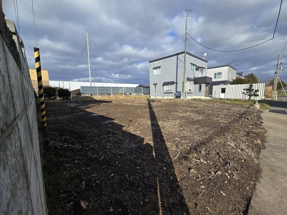 Land for Sale in Higashi Nopporo-cho, Ebetsu City, Hokkaido - 248.4 sqm - Thumbnail 4