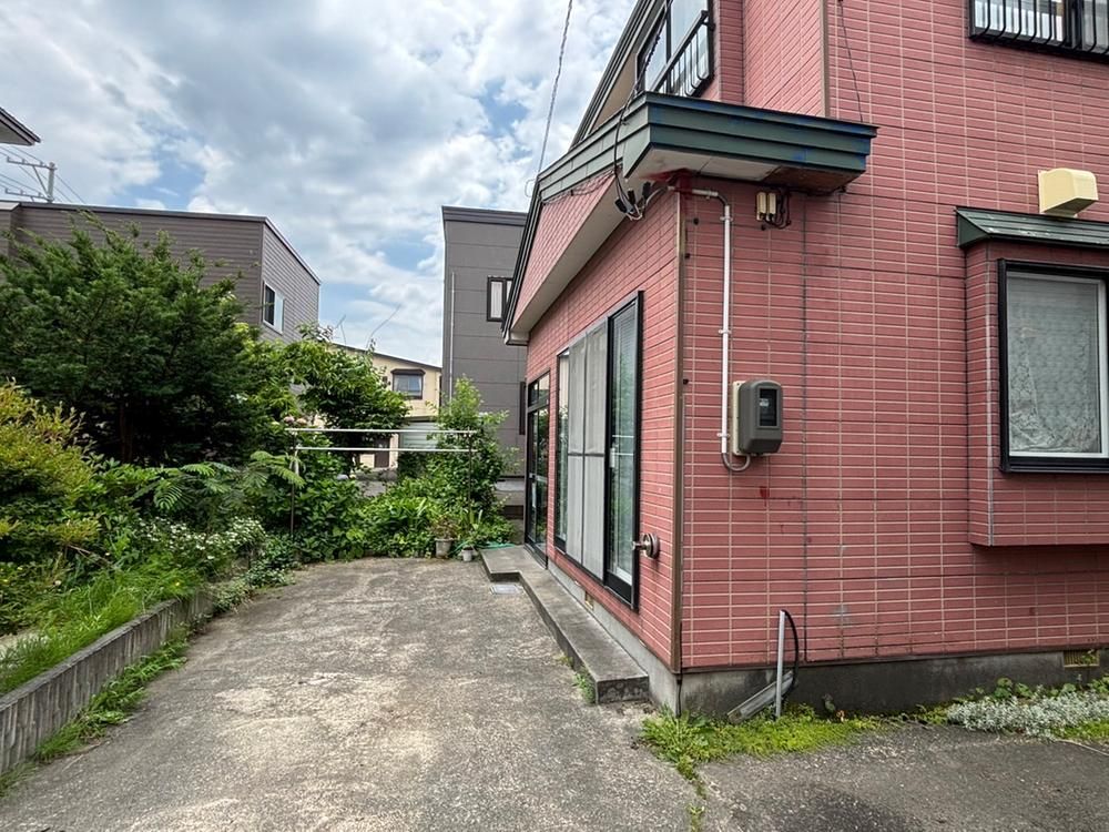 4LDK Detached House in Aomori City for 2,000,000 Yen - Thumbnail 2
