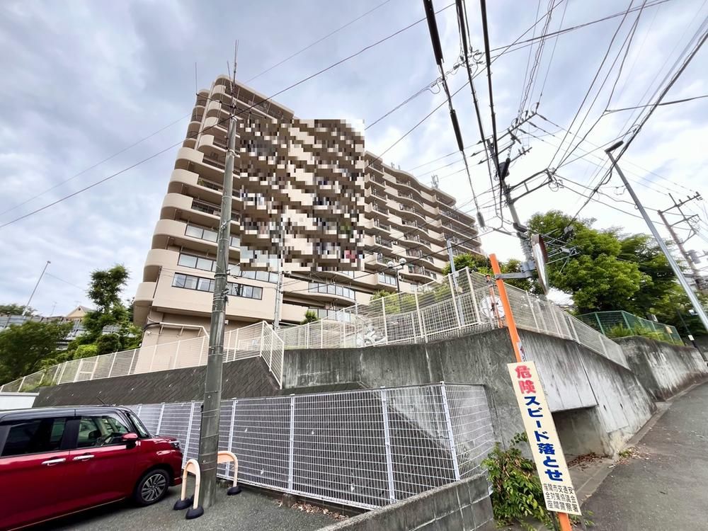 3LDK Renovated Apartment for Sale in Zama, Kanagawa - Thumbnail 2