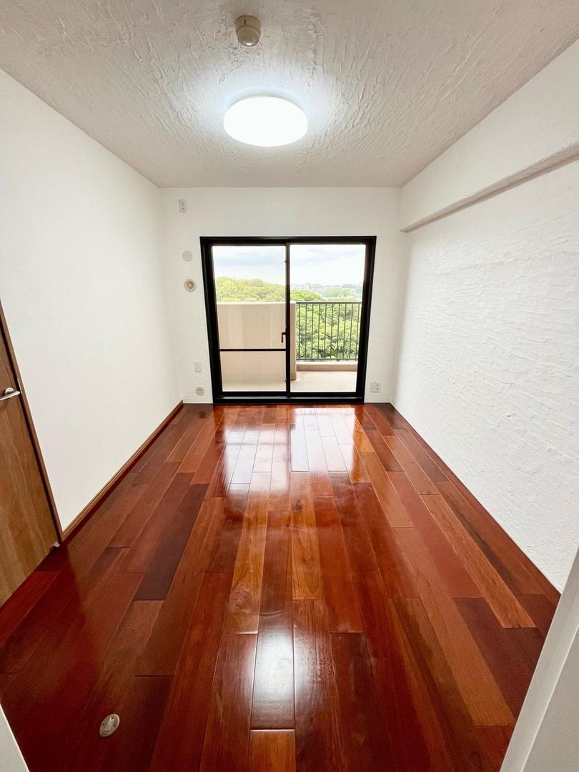 3LDK Renovated Apartment for Sale in Zama, Kanagawa - Thumbnail 4