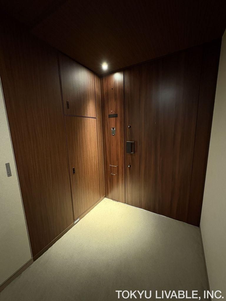3LDK 115m2 Apartment in Yoyogi-Uehara, Shibuya-ku - Thumbnail 4