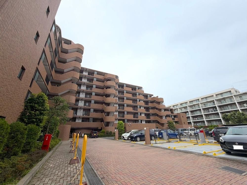 3LDK Renovated Apartment in Funabashi, Chiba for Sale - Thumbnail 3