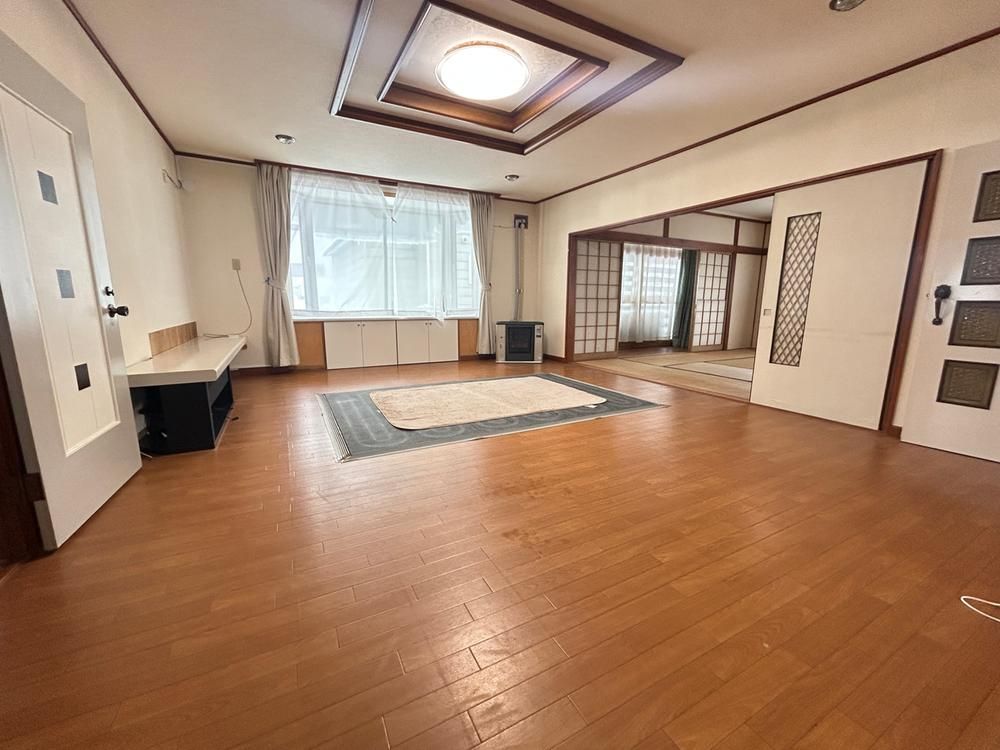 2LDK Detached House for Sale in Akabira, Hokkaido - Thumbnail 2