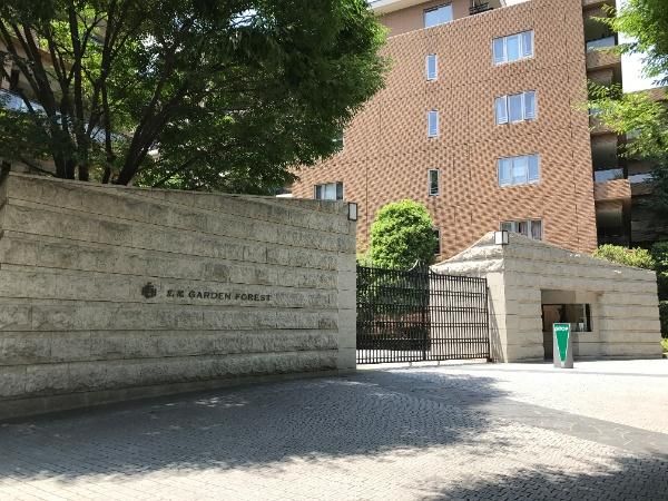 3LDK Apartment for Sale in Hiroo, Shibuya-ku, Tokyo - 96.48m2 - Thumbnail 4