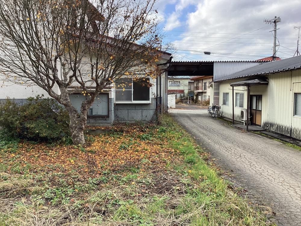 411.9 sqm Residential Land for Sale in Minamiaizu, Fukushima - Thumbnail 2