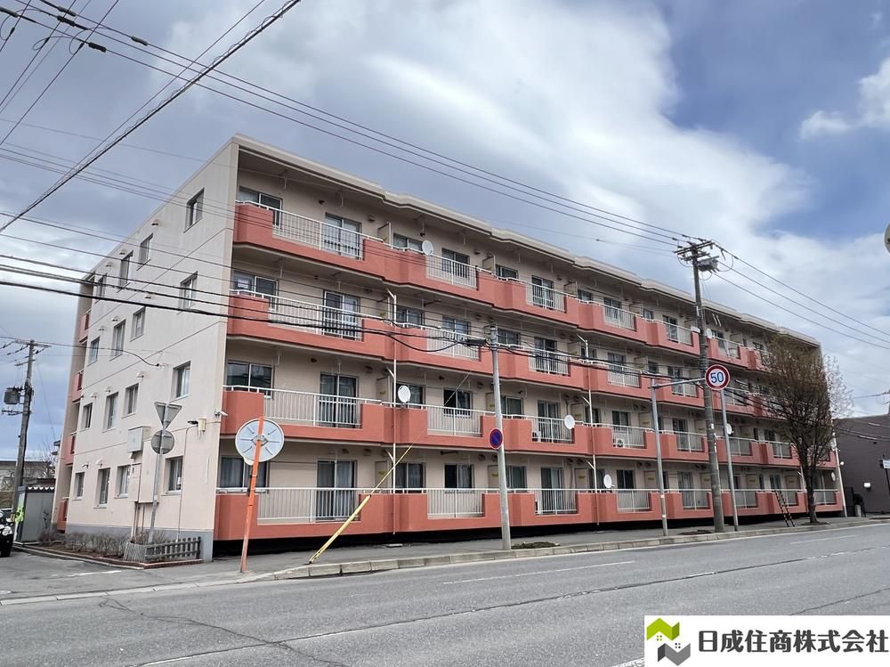 2LDK Apartment for Sale in Sapporo Nishi Ward, 50.88m2 - Thumbnail 2