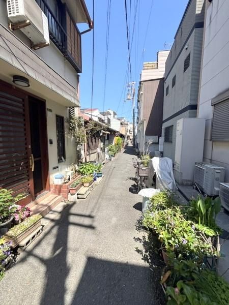 3DK House for Sale in Ikuno-ku, Osaka with Rooftop Balcony - Thumbnail 2