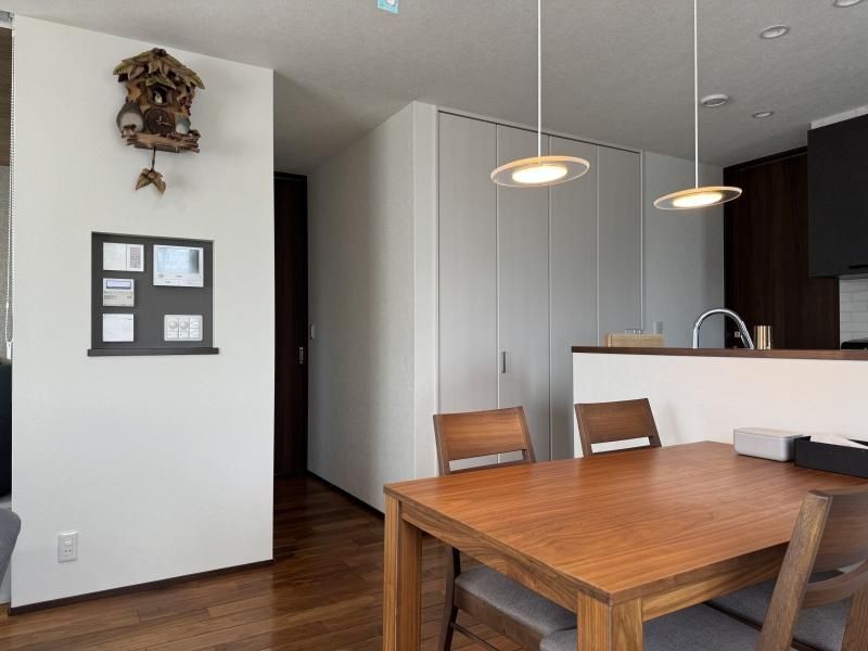 Two-Story House with 6 Rooms in Iwanai, Hokkaido for Sale - Thumbnail 4
