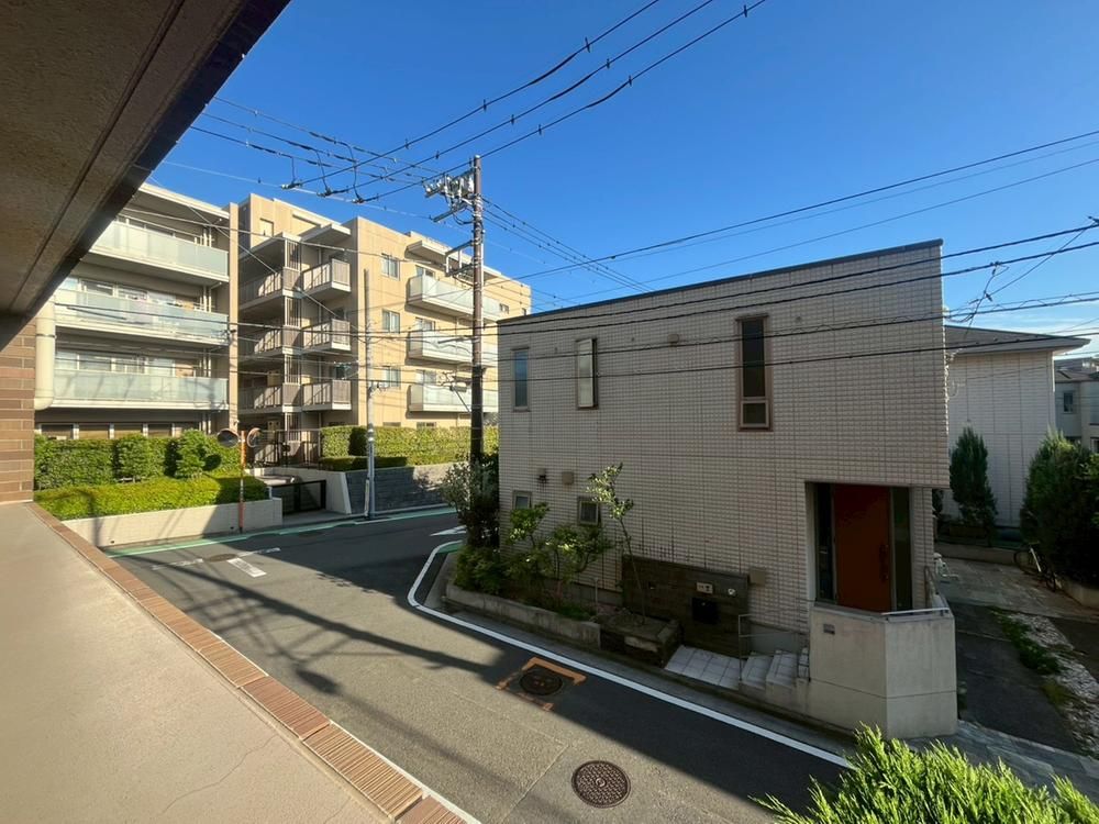3LDK Apartment for Sale in Minami Ward, Yokohama - 71.82m2 - Thumbnail 4