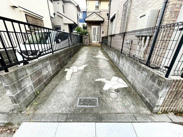 2000-Built 3LDK Detached House for Sale in Hachioji, Tokyo - Thumbnail 4
