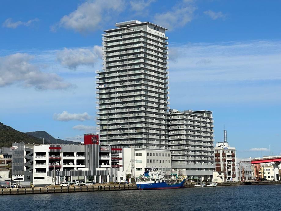 New 13-Story Apartment Near Nagasaki Station - Thumbnail 2