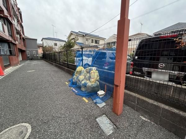 2DK Condo for Sale in Yamato City, Kanagawa - 52.98 sqm - Thumbnail 3