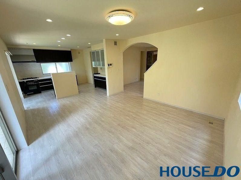 5LDK Detached House for Sale in Yomitan Village, Okinawa - 186m2 - Thumbnail 4