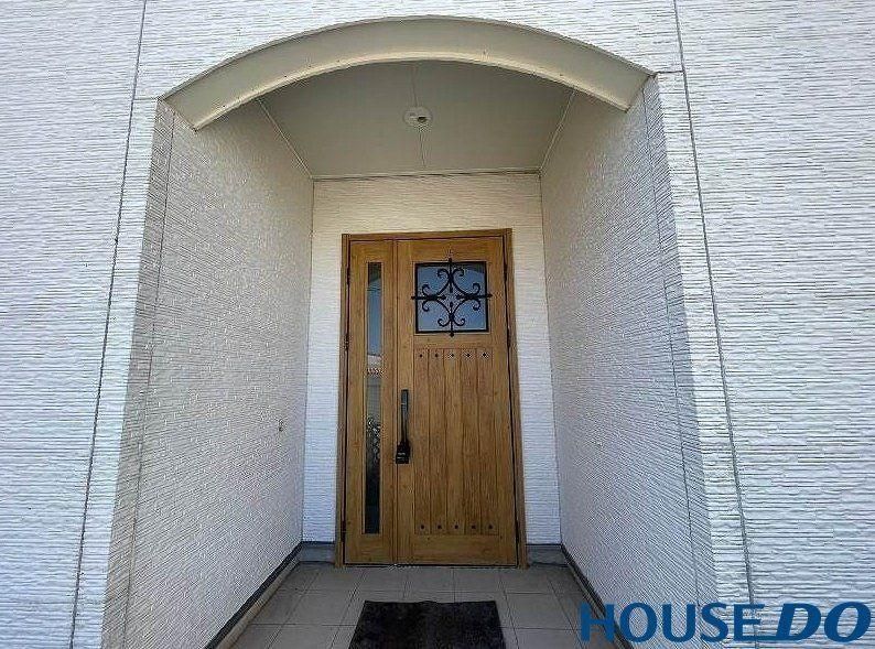 5LDK Detached House for Sale in Yomitan Village, Okinawa - 186m2 - Thumbnail 2