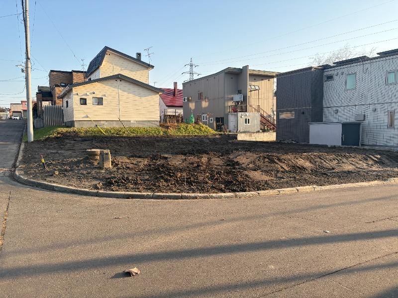 Land for Sale in Kitahiroshima, Hokkaido - 305 sqm Corner Lot - Thumbnail 4