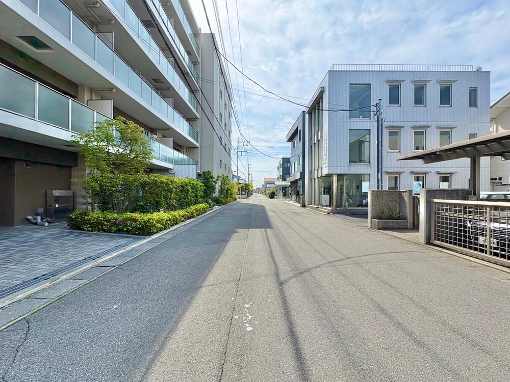 3LDK Apartment Near Higashi-Iwatsuki Station, Saitama - Thumbnail 3