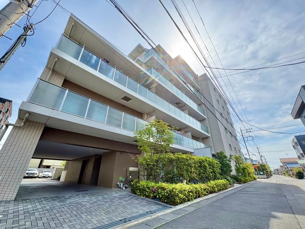 3LDK Apartment Near Higashi-Iwatsuki Station, Saitama - Thumbnail 2
