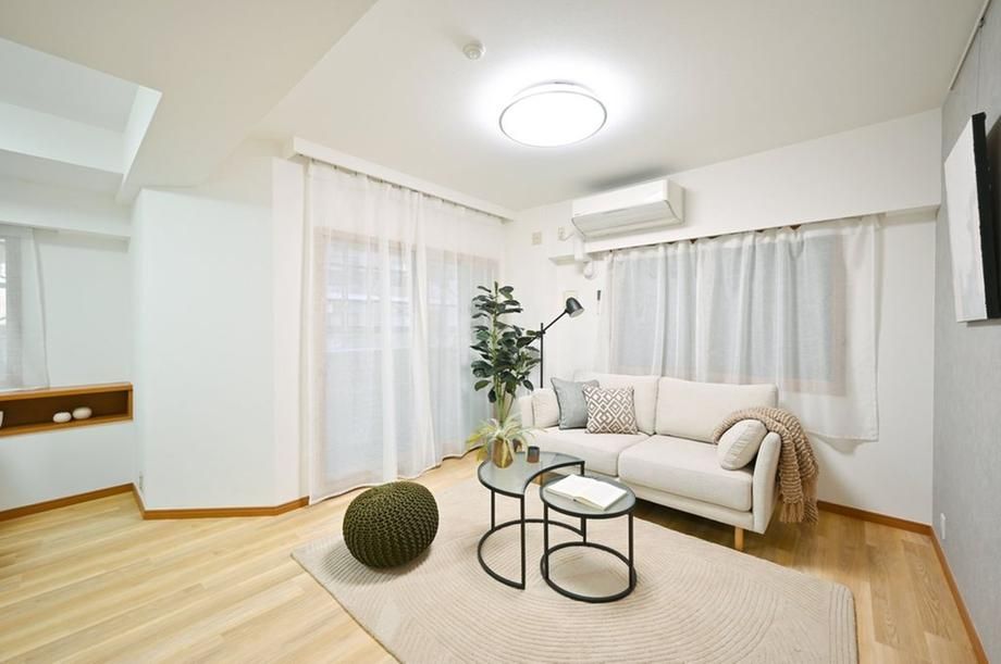 1LDK Apartment for Sale in Azabu-Juban, Minato, Tokyo - Thumbnail 3