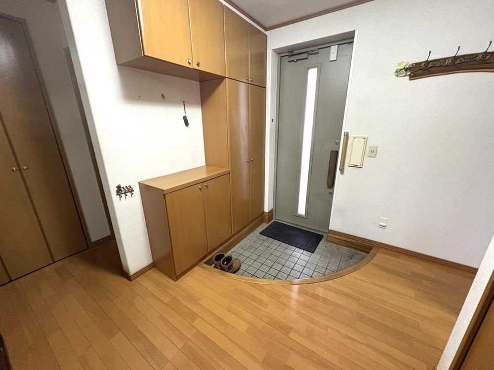 7LDK Detached House for Sale in Chitose, Hokkaido - Thumbnail 2