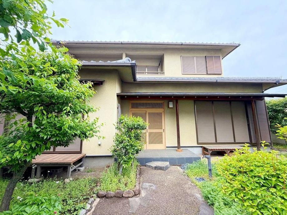 5LDK Custom-Built Home on 109 Tsubo Lot in Suginami, Tokyo - Thumbnail 2