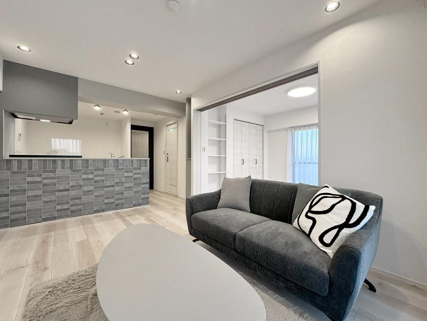 3LDK Renovated Apartment in Fujisawa, Kanagawa for Sale - Thumbnail 3
