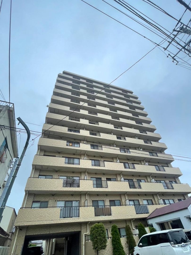 Renovated 3LDK Corner Apartment in Tsuchiura, Ibaraki - Thumbnail 2