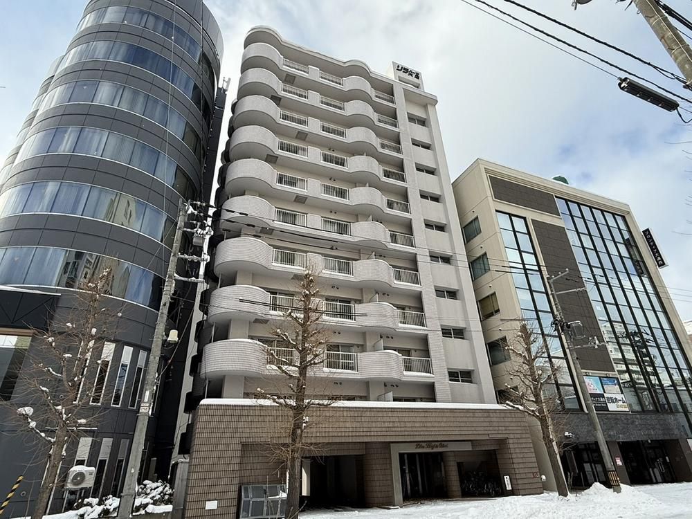3LDK Apartment for Sale in Chuo-ku, Sapporo, Hokkaido - Thumbnail 2