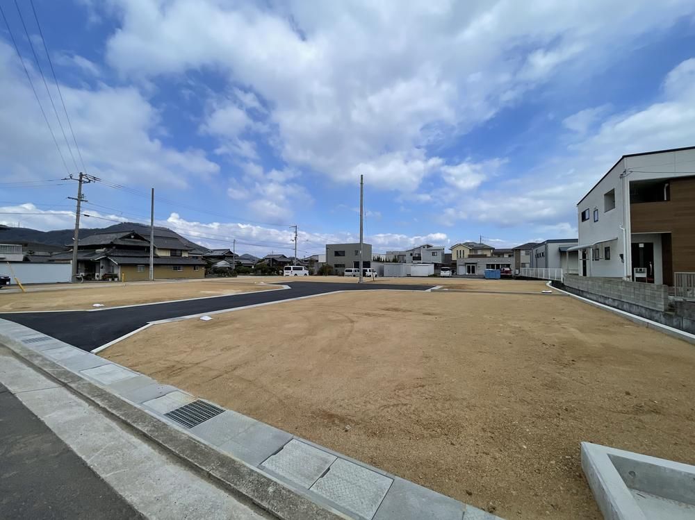 Building-Condition Land for Sale in Takamatsu City, Kagawa - Thumbnail 2