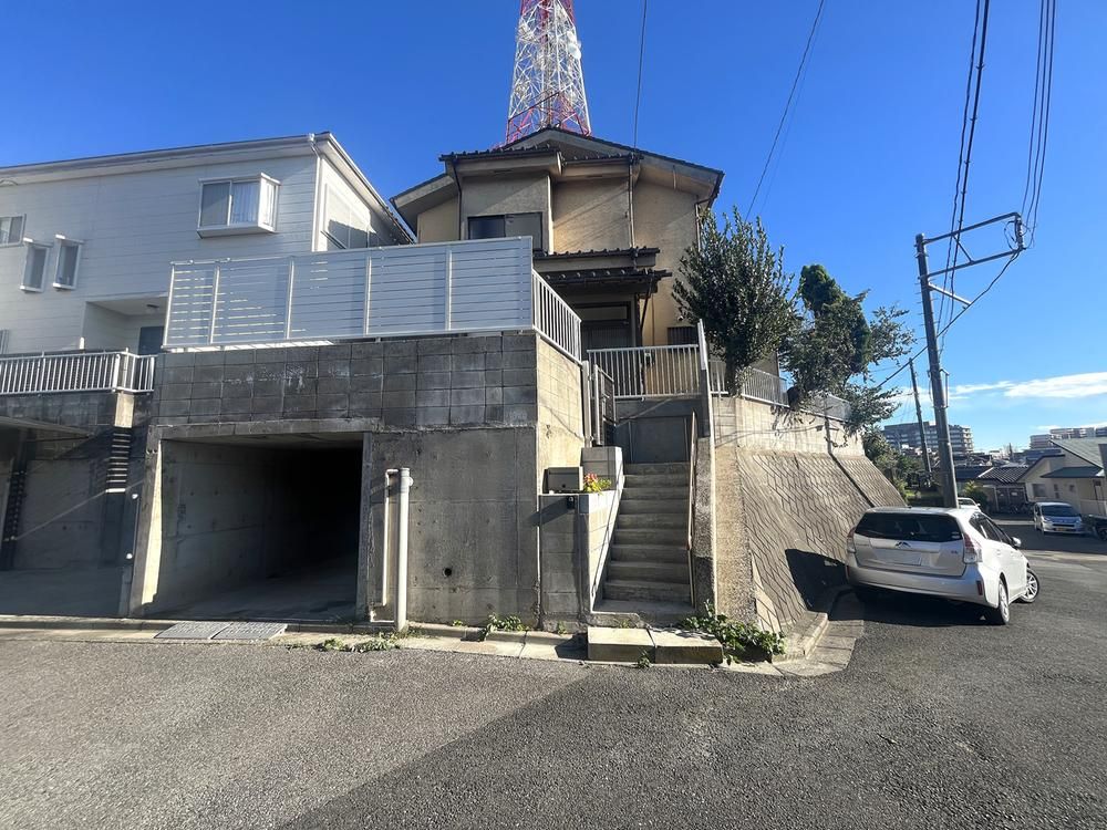 4LDK Detached House for Sale in Funabashi, Chiba - Image 1