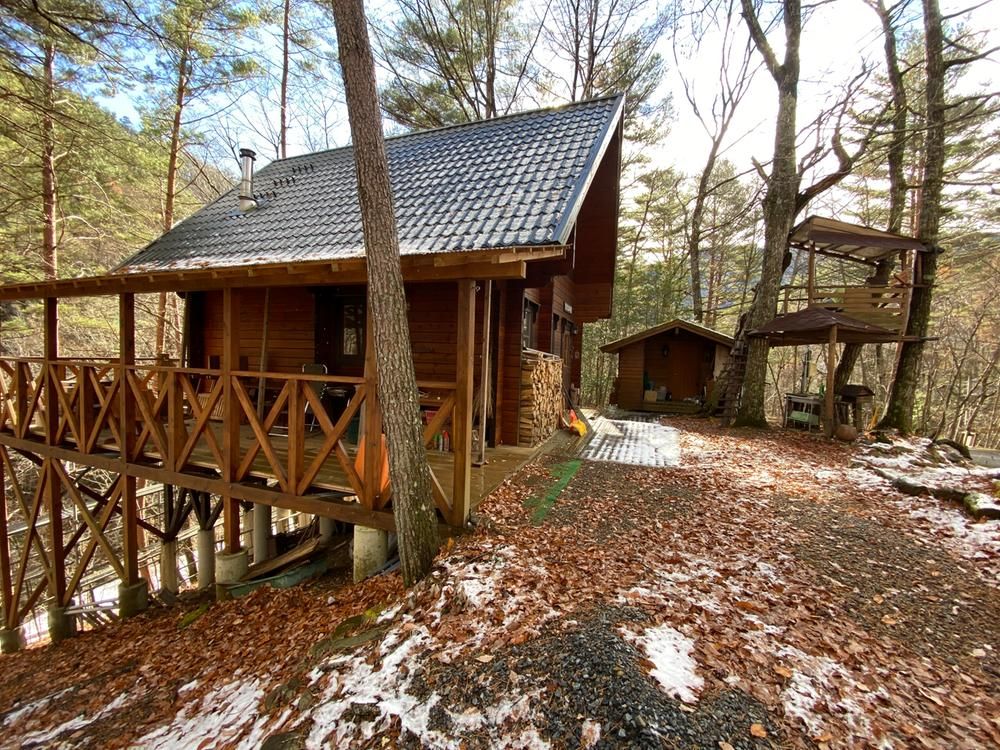 Finnish Log House for Sale in Nagano's Kiso Valley - Image 1