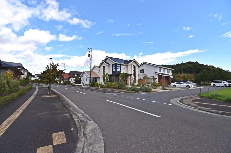 4LDK Modern House in Sendai, Miyagi - 121m2, 299m2 Land - Thumbnail 2