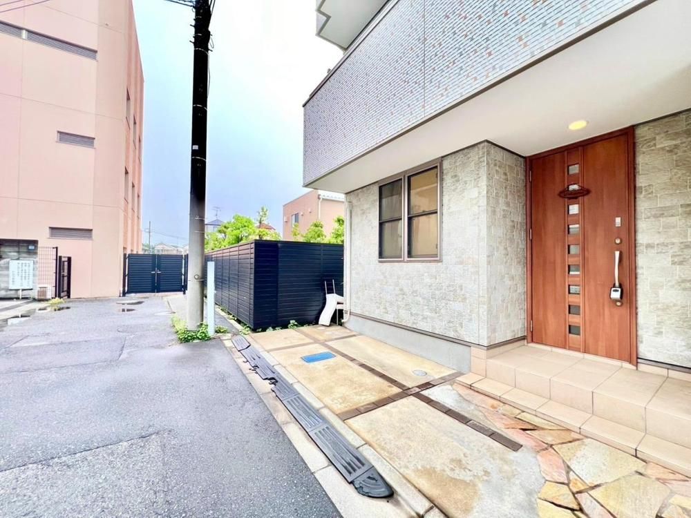 2013-Built 3LDK House in Itabashi, Tokyo | 5280万 Yen - Thumbnail 2