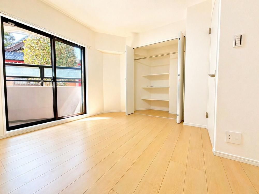 Renovated 3LDK Apartment with Garden in Funabashi, Chiba - Thumbnail 4