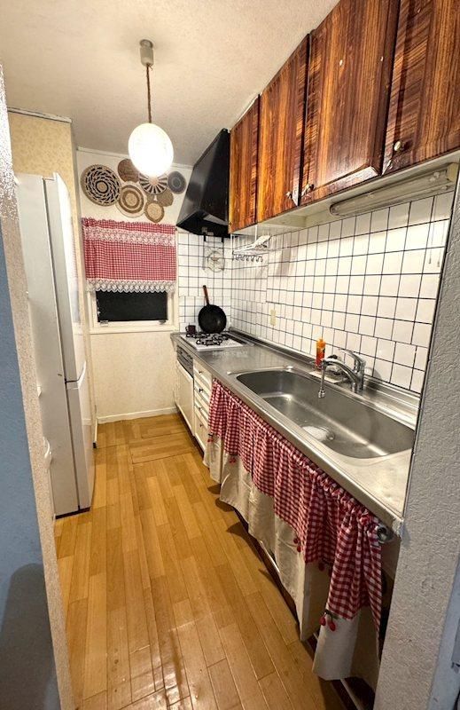 4LDK House for Sale in Yokohama Naka Ward 92.81m2 - Thumbnail 3