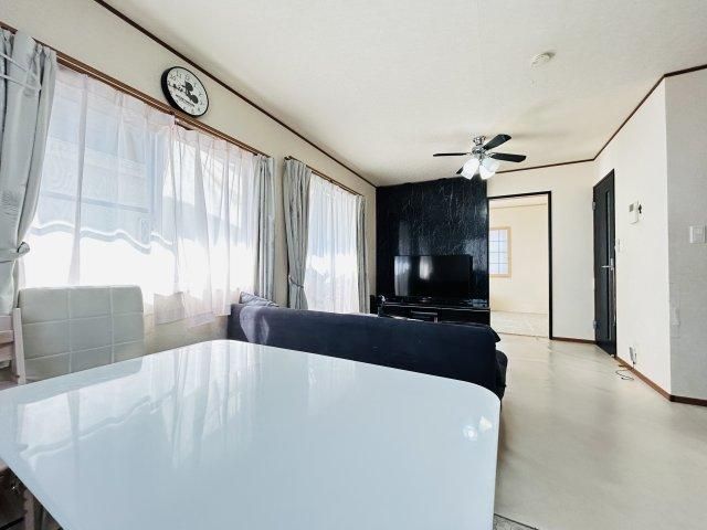 4LDK Detached House with Solar Panels in Akiruno, Tokyo - Thumbnail 4