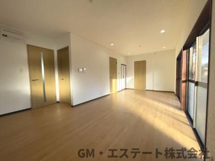 Renovated 3LDK House for Sale in Miyazaki City, Miyazaki - Thumbnail 4