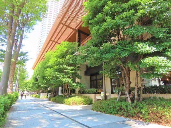 2LDK Apartment for Sale in Musashi-Kosugi, Kawasaki - Thumbnail 2