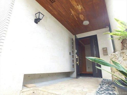 Spacious 7LDK RC House for Sale in Naha, Okinawa - Thumbnail 2
