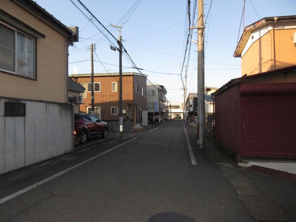 Detached House in Joetsu City with 4K Layout and Land Over 50 Tsubo - Thumbnail 4