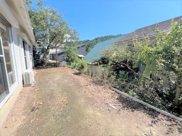 3LDK Detached House in Hayama with Garden and Parking - Thumbnail 3