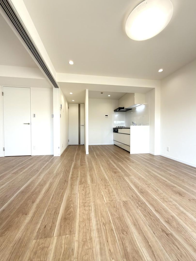 Renovated 2LDK Apartment in Kawasaki Asao Ward for Sale - Thumbnail 3