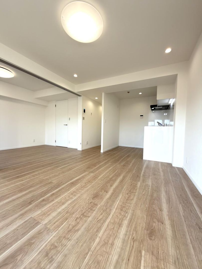 Renovated 2LDK Apartment in Kawasaki Asao Ward for Sale - Thumbnail 4