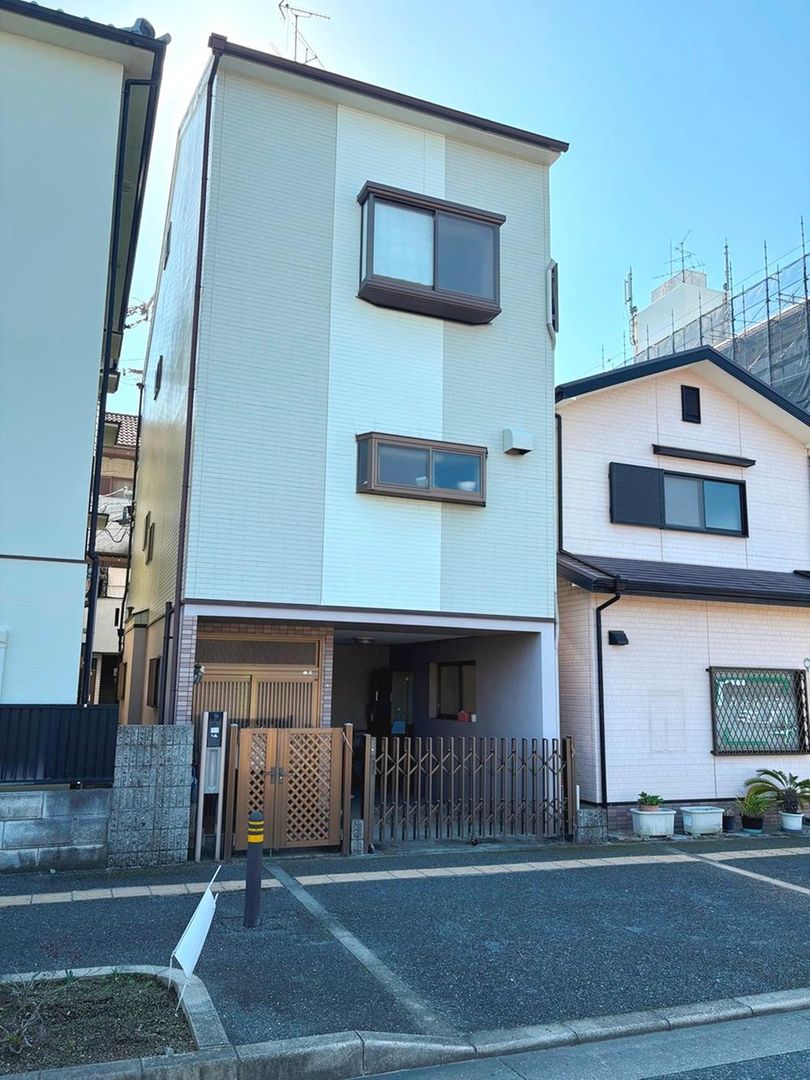 6DK Detached House in Shijonawate, Osaka - 121m2 - Thumbnail 2