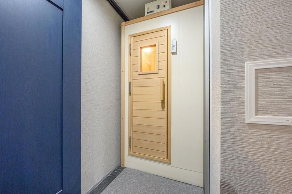 Renovated 1LDK Apartment with Sauna in Shin-Yokohama - Thumbnail 2