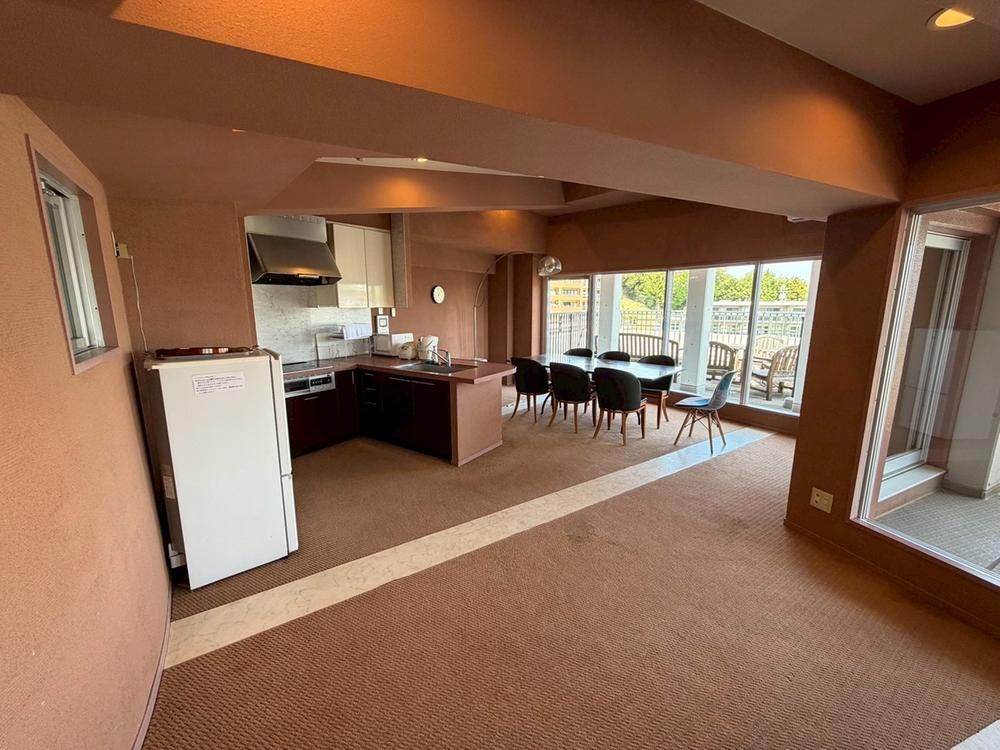 2LDK Apartment for Sale in Takatsu Ward, Kawasaki - Thumbnail 4
