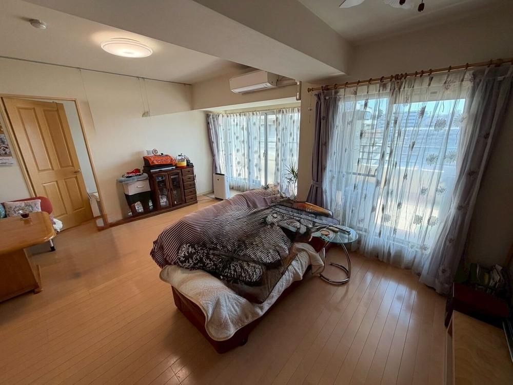 2LDK Apartment for Sale in Takatsu Ward, Kawasaki - Thumbnail 2