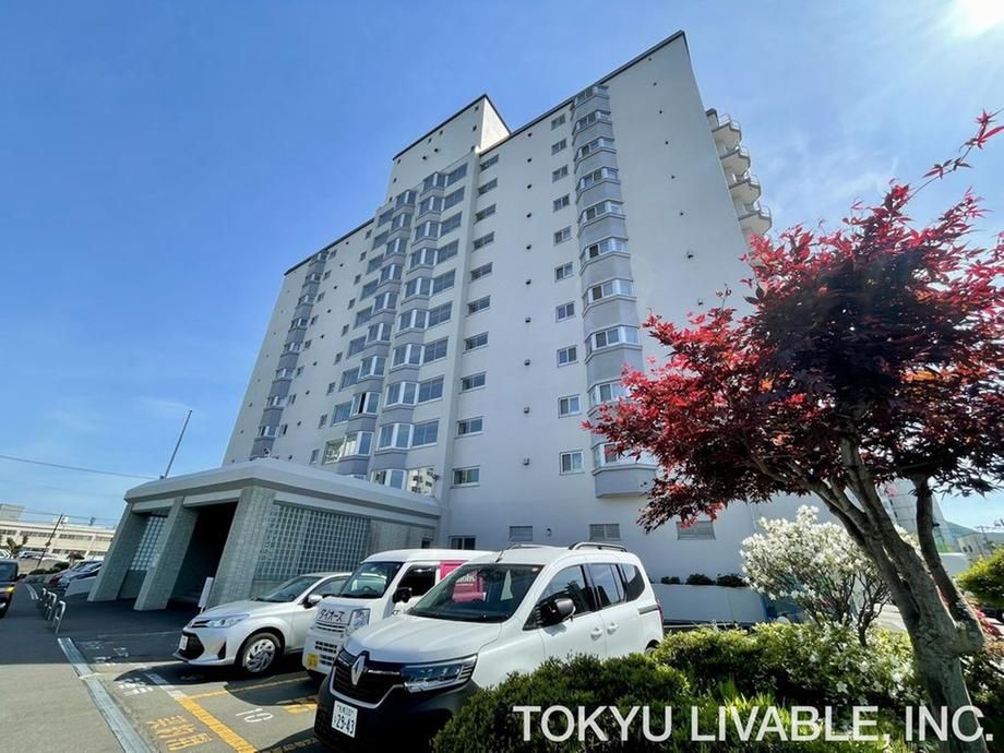 2LDK Apartment for Sale in Nishi Ward, Sapporo near Kotoni Station - Thumbnail 3