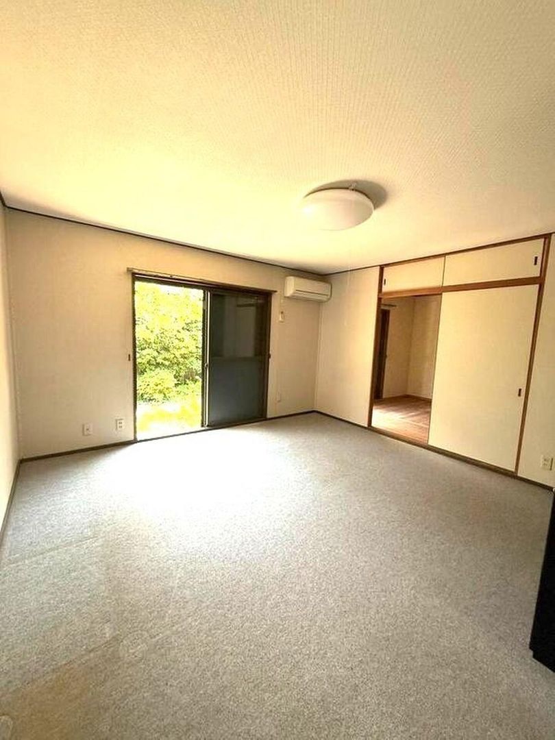 5DK House for Sale in Wakakusa-cho, Kochi City - 107.87 sqm - Thumbnail 3