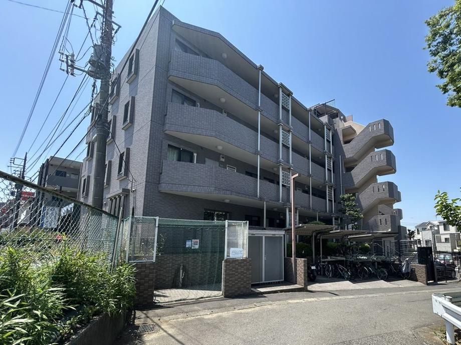 3LDK Apartment for Sale in Kawasaki, Kanagawa - 62.49m2 - Thumbnail 2