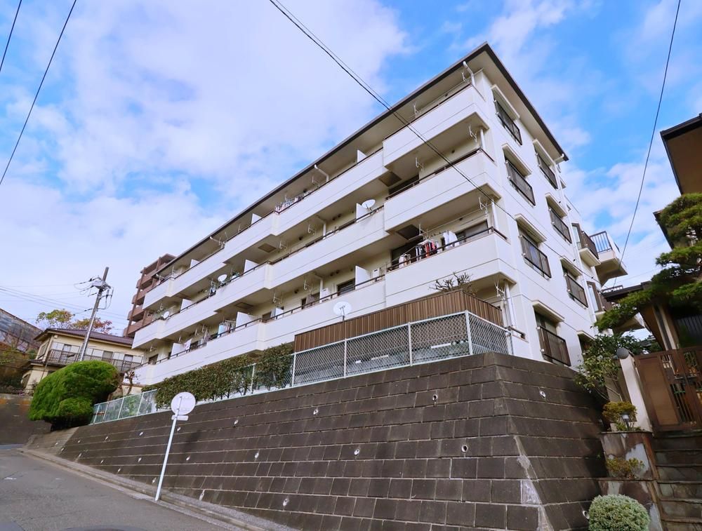 3DK Apartment for Sale in Kami-Nagaya, Yokohama - Thumbnail 2